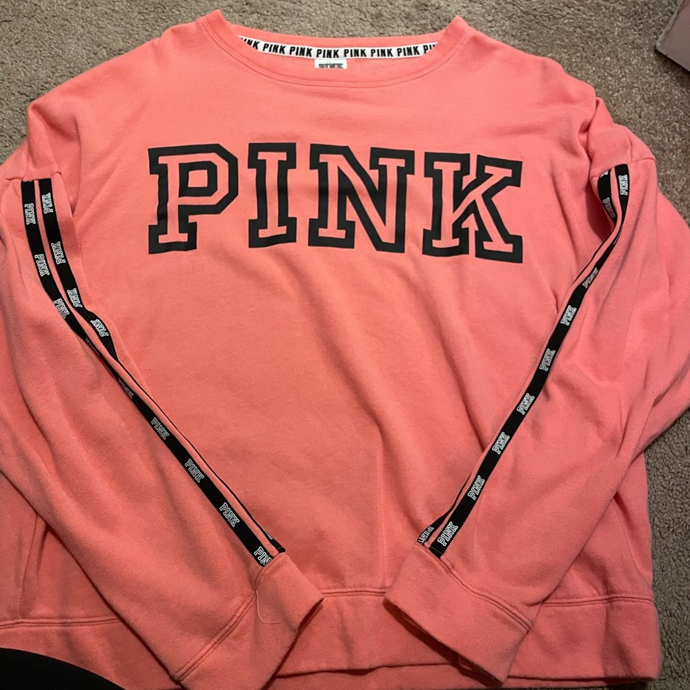 VS Pink Pullover